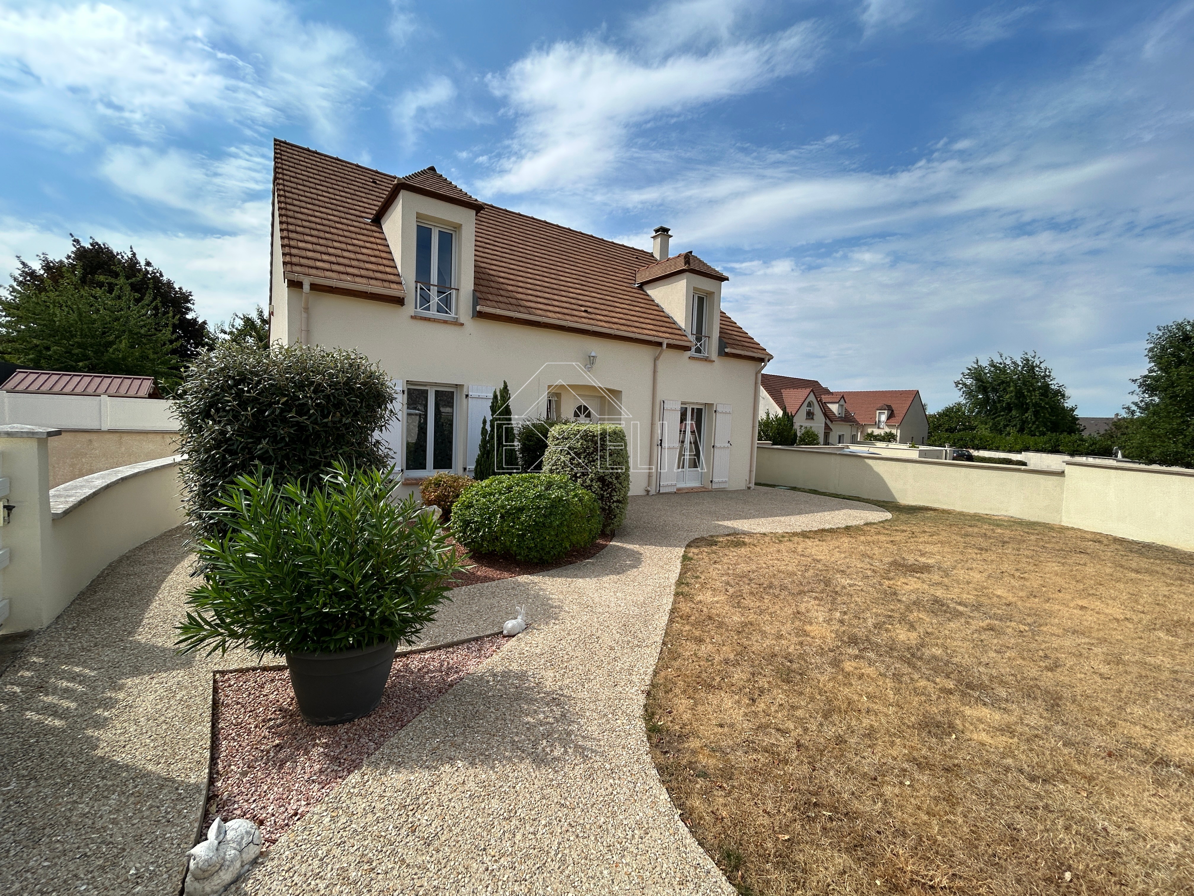 Superbe Propriété  6 pièces 130 m²  4 chambres à Buchelay